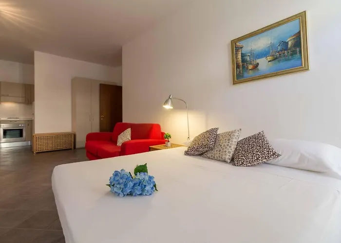 Galleria Roma - Affitti Brevi Italia * Lecco